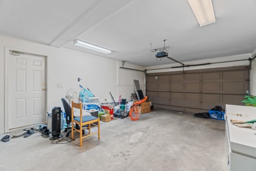 5275 Mckee Street, Burnaby, BC 