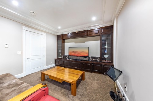 9631 Saunders Road, Richmond, BC 