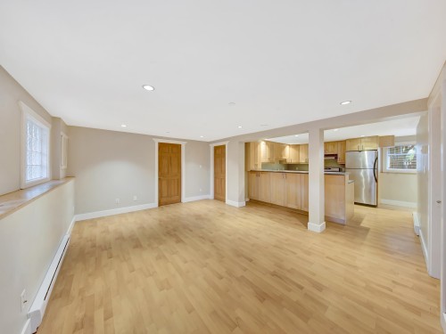 2770 5Th Avenue W, Vancouver, BC 