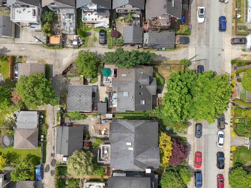 2770 5Th Avenue W, Vancouver, BC 