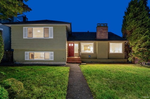 2056 29Th Avenue W, Vancouver, BC 