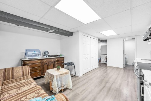 2056 29Th Avenue W, Vancouver, BC 