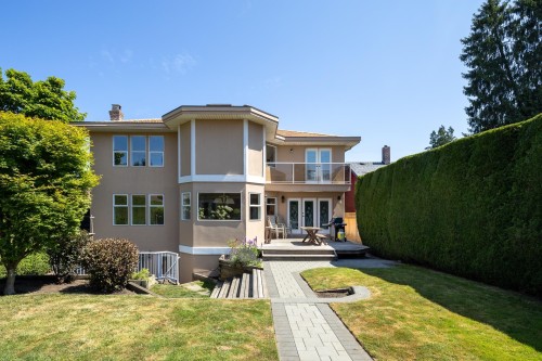 912 Fifth Street, New Westminster, BC 