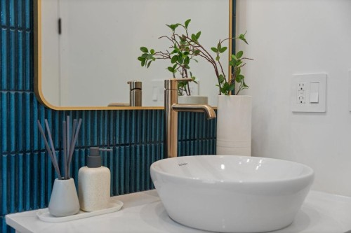 1-5883 Sophia Street, Vancouver, BC 