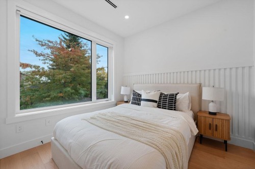 1-5883 Sophia Street, Vancouver, BC 