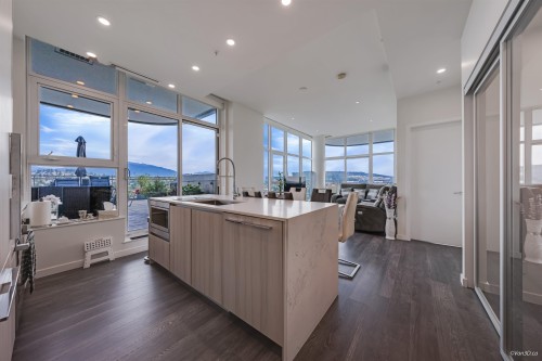 2901-5333 Goring Street, Burnaby, BC 