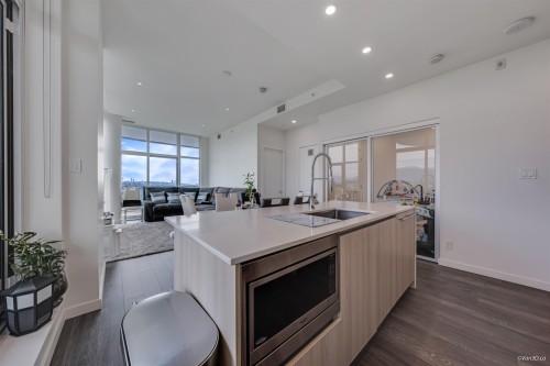 2901-5333 Goring Street, Burnaby, BC 