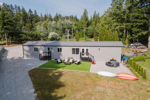 9153 Sunshine Coast Highway, Halfmoon Bay, BC 