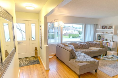 21776 Mountainview Crescent, Maple Ridge, BC 