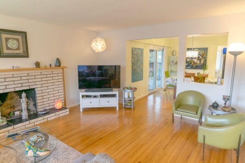 21776 Mountainview Crescent, Maple Ridge, BC 