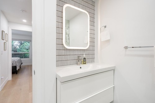 1620 Mclean Drive, Vancouver, BC 