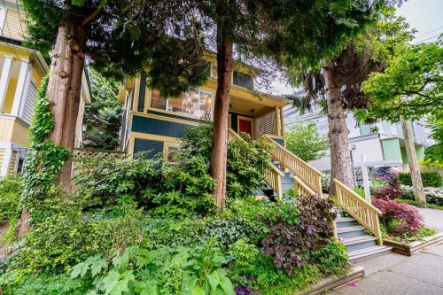 1620 Mclean Drive, Vancouver, BC 