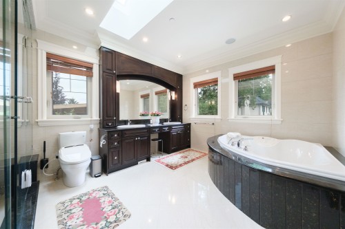 2769 49Th Avenue W, Vancouver, BC 