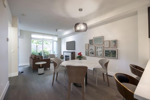 6106 Oak Street, Vancouver, BC 