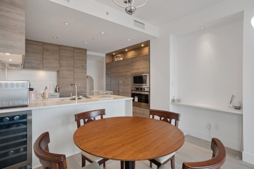 1411-7358 Edmonds Street, Burnaby, BC 