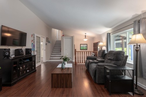 13055 238 Street, Maple Ridge, BC 