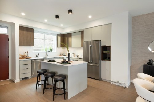 152-3535 Highland Drive, Coquitlam, BC 