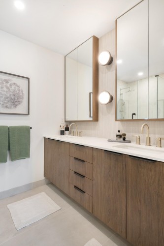 152-3535 Highland Drive, Coquitlam, BC 