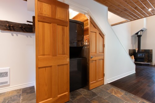 302-3050 Hillcrest Drive, Whistler, BC 