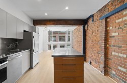 308-1072 Hamilton Street  Vancouver, BC V6B 5P9