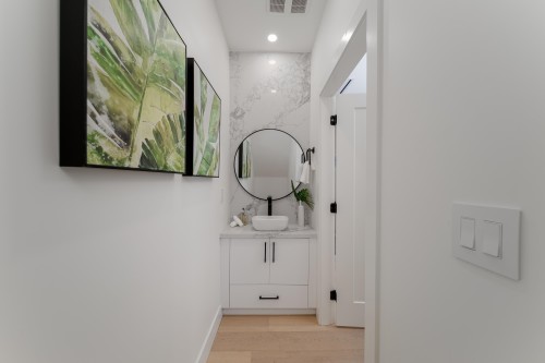 968 17Th Avenue W, Vancouver, BC 