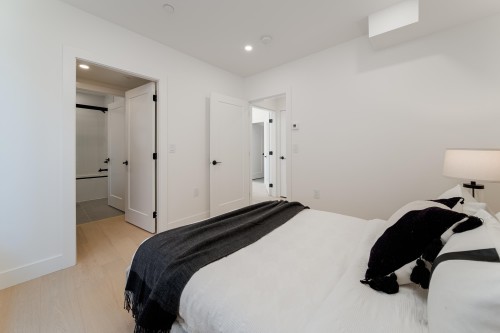 968 17Th Avenue W, Vancouver, BC 