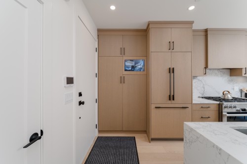 968 17Th Avenue W, Vancouver, BC 