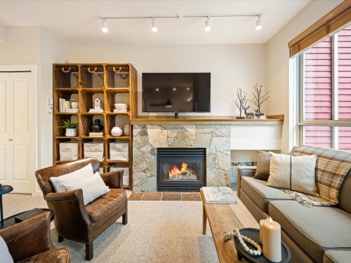 16-4385 Northlands Boulevard  Whistler, BC V8E 1C5