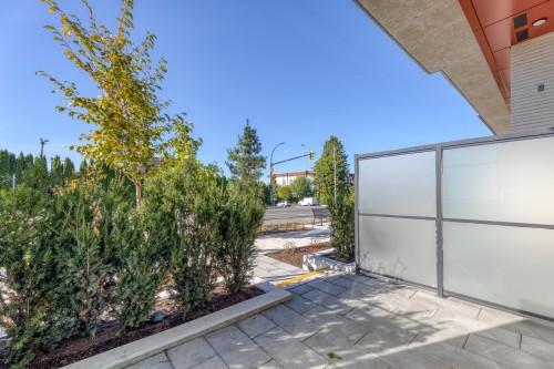 104/204-422 3Rd Street E, North Vancouver, BC 