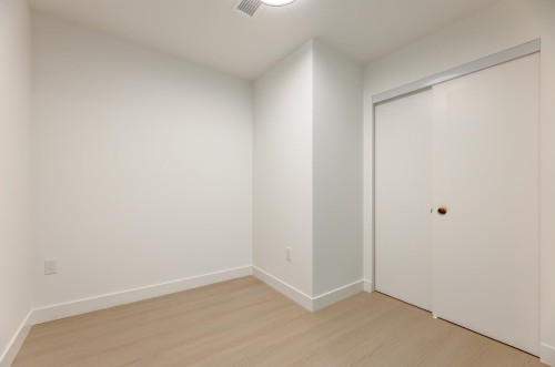 104/204-422 3Rd Street E, North Vancouver, BC 