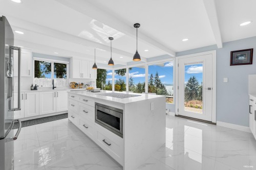 2755 Skilift Place, West Vancouver, BC 