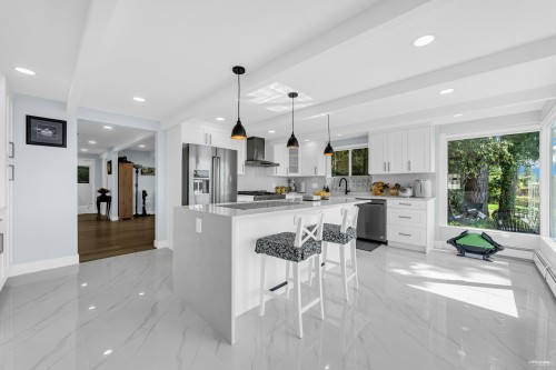 2755 Skilift Place, West Vancouver, BC 