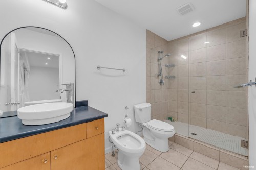 1910 27Th Street, West Vancouver, BC 