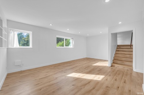 1910 27Th Street, West Vancouver, BC 