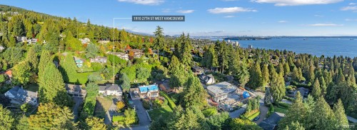 1910 27Th Street, West Vancouver, BC 
