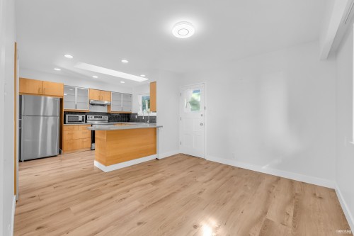 1910 27Th Street, West Vancouver, BC 