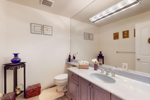 1926 62Nd Avenue W, Vancouver, BC 