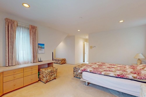 1926 62Nd Avenue W, Vancouver, BC 