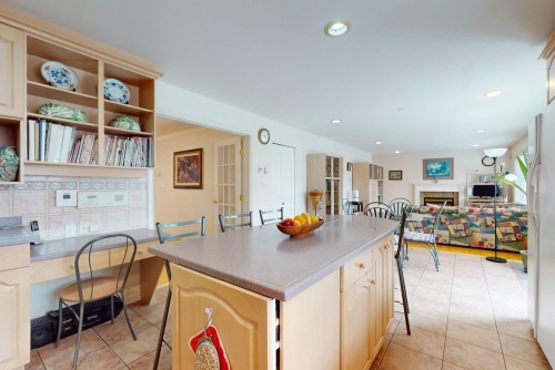 1926 62Nd Avenue W, Vancouver, BC 