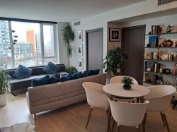 68 Smithe Street  Vancouver, BC V6B 0P3