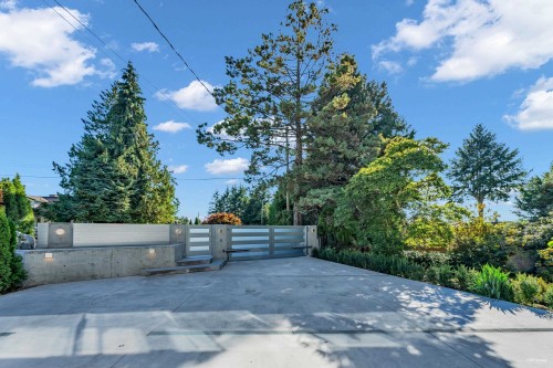 4138 Burkehill Road, West Vancouver, BC 