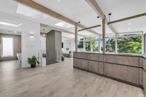 4138 Burkehill Road, West Vancouver, BC 