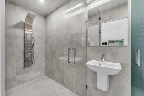 4138 Burkehill Road, West Vancouver, BC 