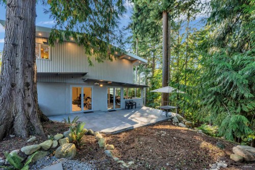 4138 Burkehill Road, West Vancouver, BC 