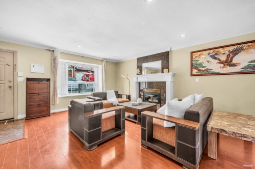 7222 16Th Avenue, Burnaby, BC 