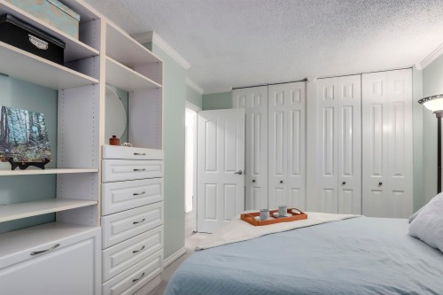 303-2004 Fullerton Avenue, North Vancouver, BC 