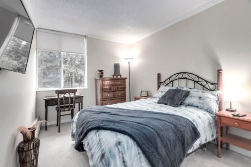 303-2004 Fullerton Avenue, North Vancouver, BC 