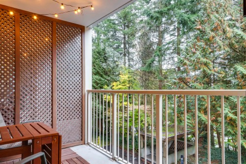 303-2004 Fullerton Avenue, North Vancouver, BC 