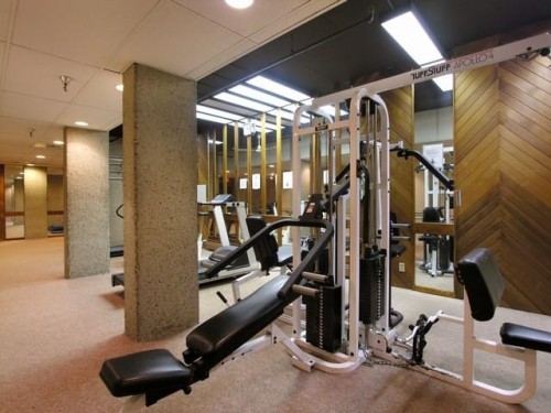 303-2004 Fullerton Avenue, North Vancouver, BC 