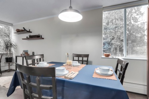 303-2004 Fullerton Avenue, North Vancouver, BC 